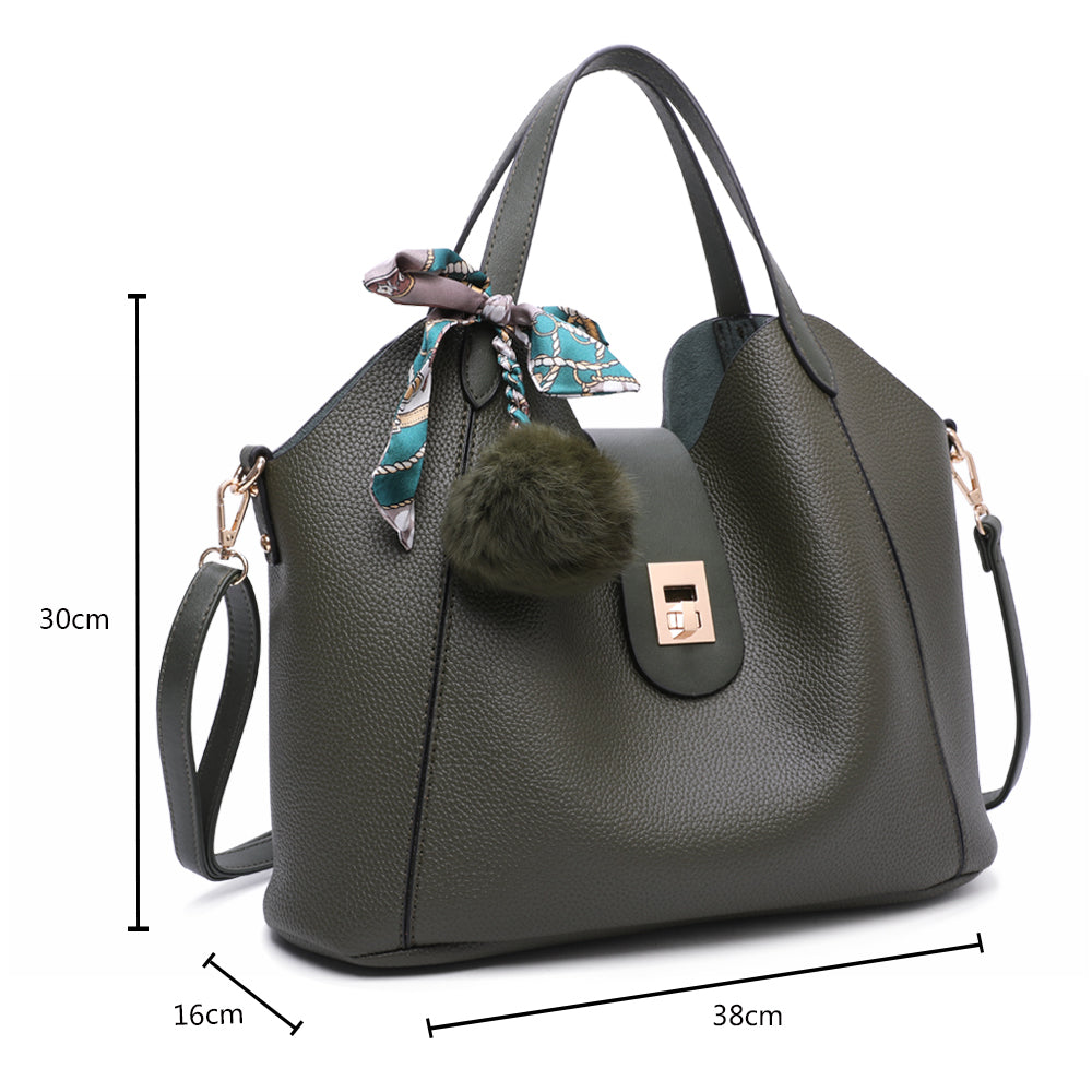 Gallantry | Zoë Handtasche